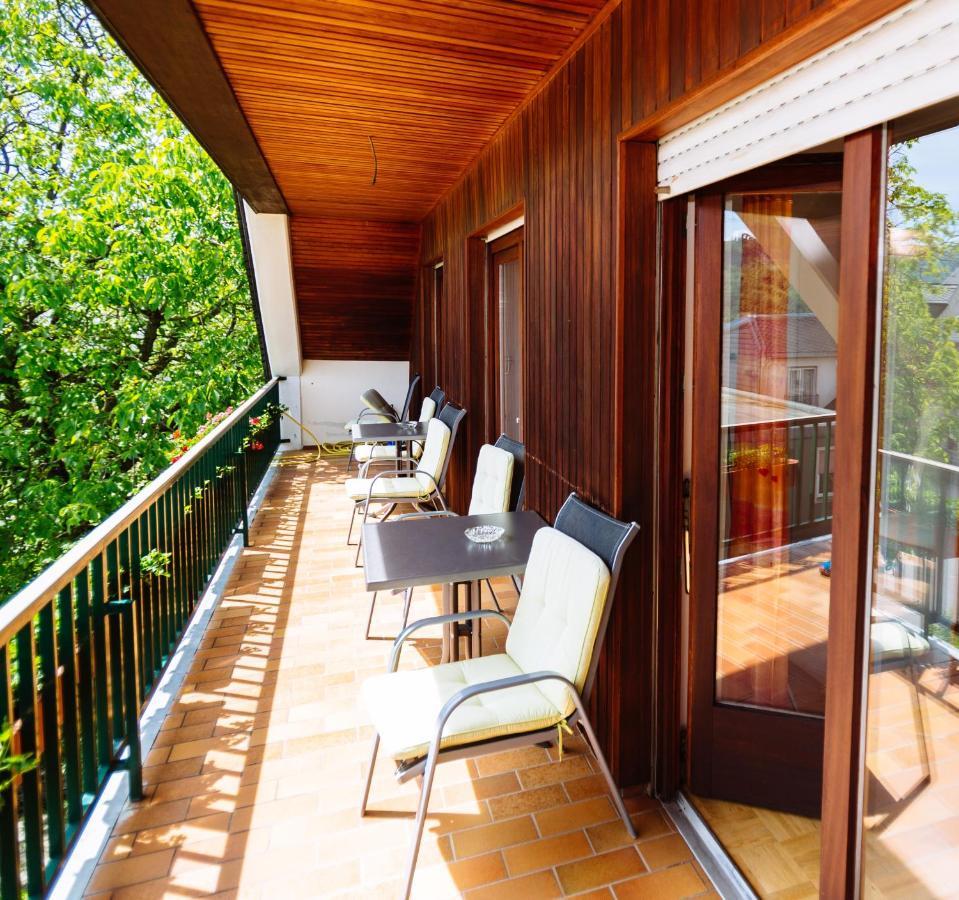 Bio-Weingut Staffelter Hof Guest House Kröv Екстериор снимка